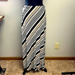 Stretchy Maxi Skirt